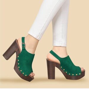 NWOT Green Chunky Suede Slingback Studded Platform Heels, Size 8.5